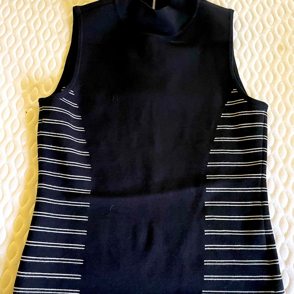 Sleeveless mock turtle neck